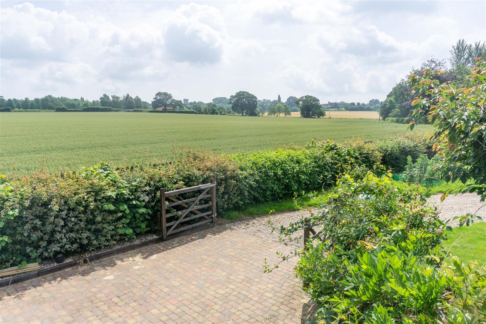 Priory Barn, Lower Raydon Chapman Stickels